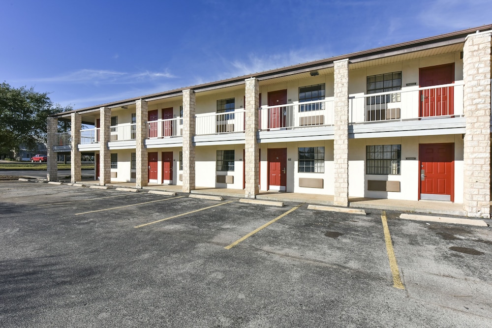 Windcrest Inn and Suites - photo 64