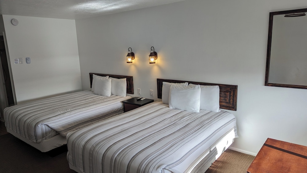 Travelodge by Wyndham Salina - photo 12