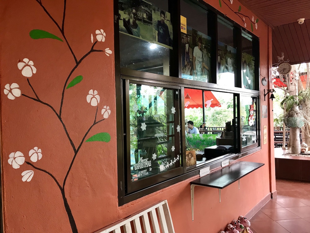 Baan Suan Rojjana — Muak Lek