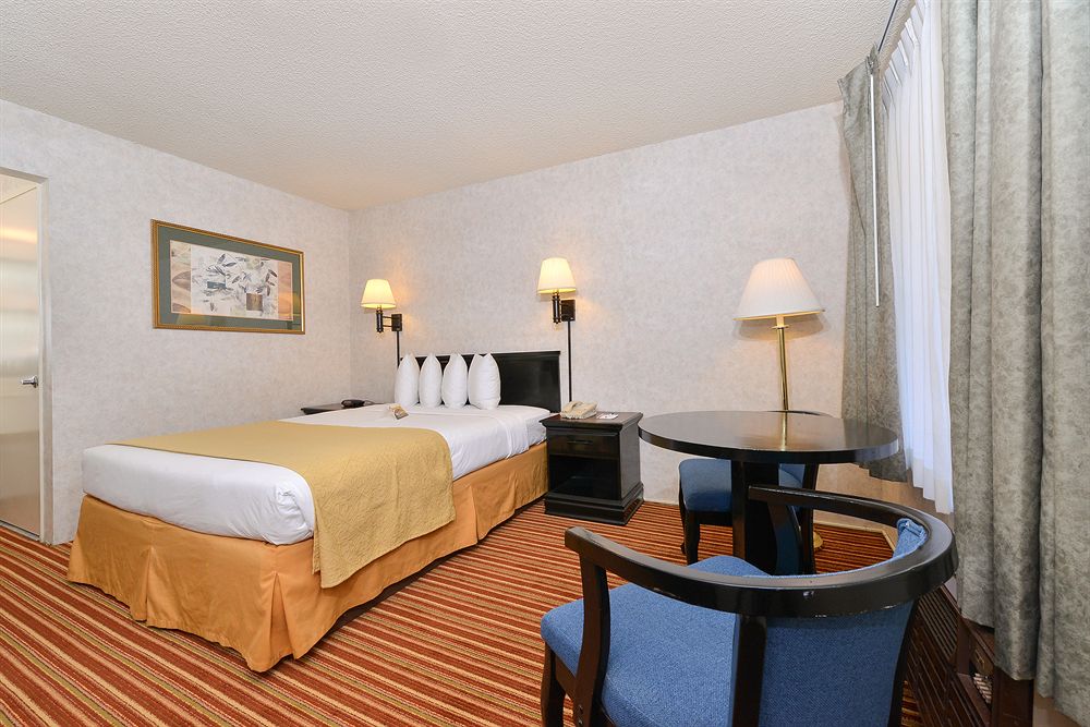 Rodeway Inn & Suites El Cajon San Diego East - photo 5