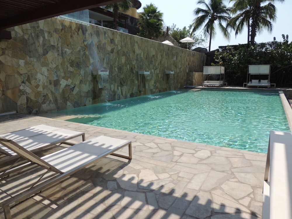 Unlimited Luxury ARENA Condo — 4-Star Luxury Hotel in Cruz De Huanacaxtle, Mexico