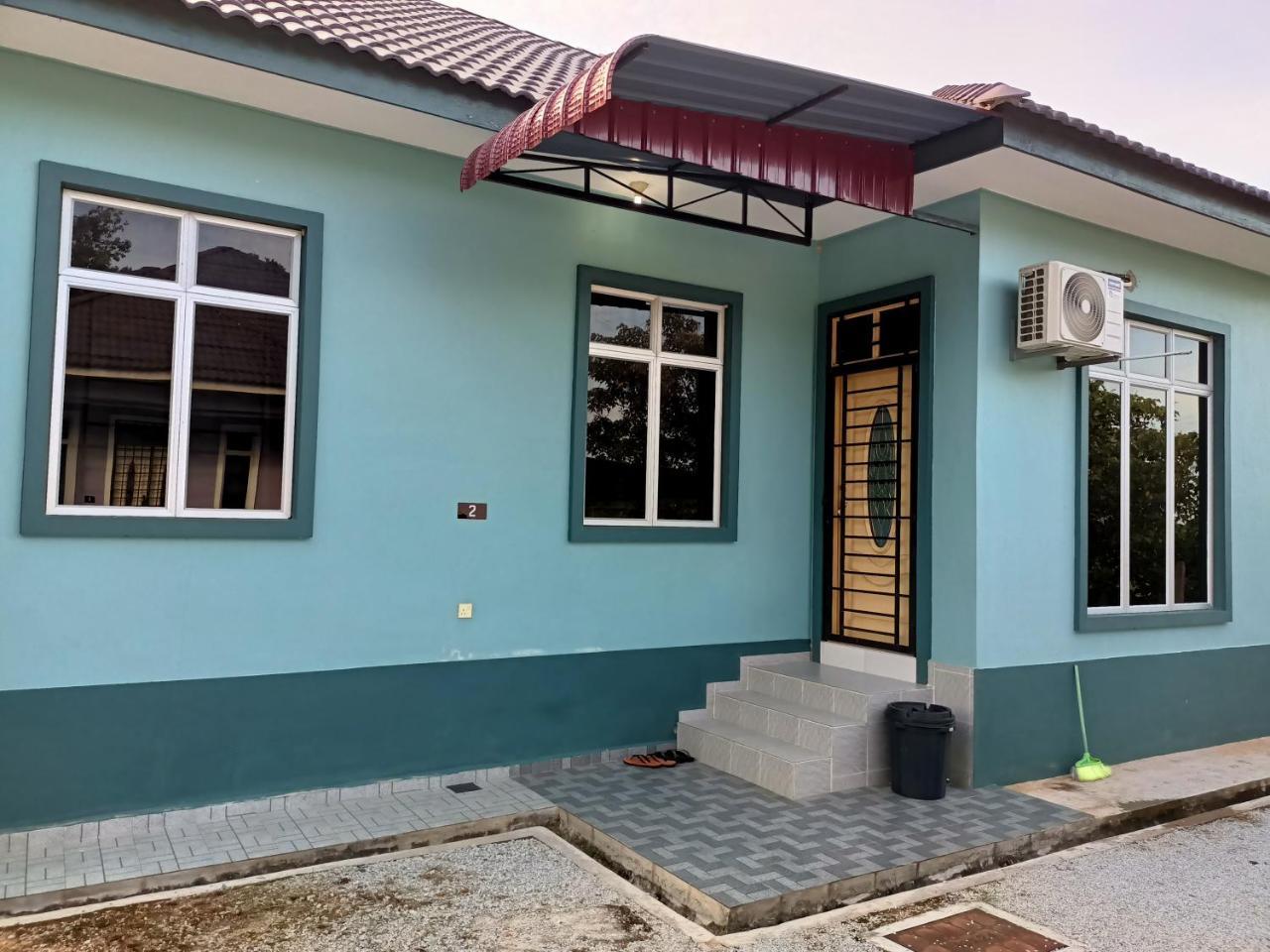 Ummi's Homestay Besut — 4-Star Luxury Hotel in Kuala Besut, Malaysia