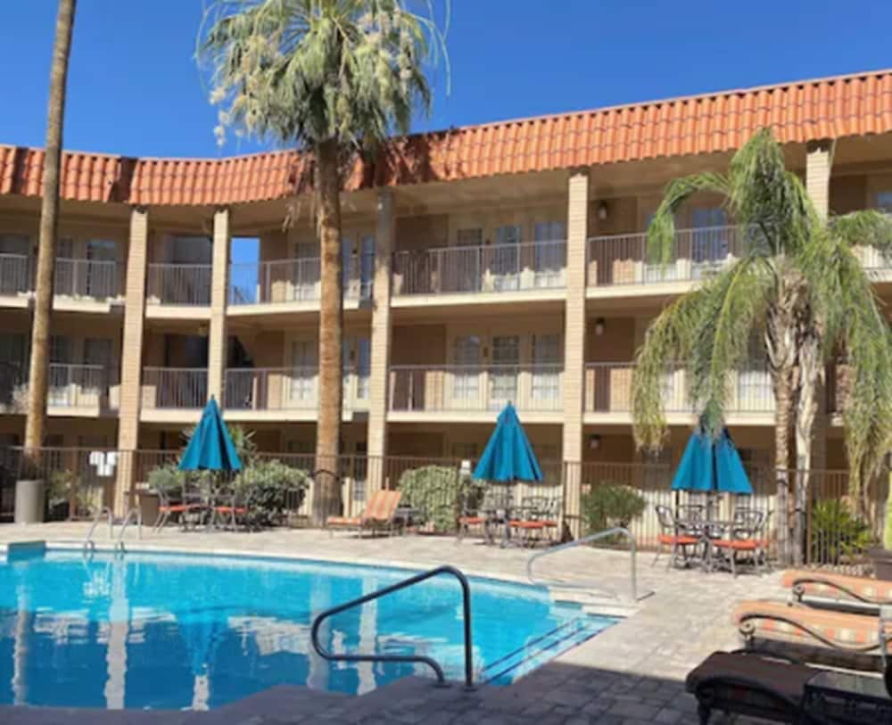 DoubleTree Suites by Hilton Tucson Williams Center - photo 34