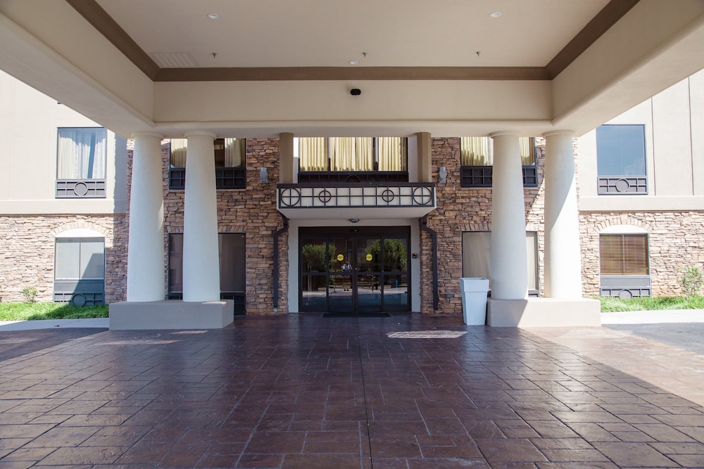 Holiday Inn Express & Suites Knoxville Farragut by IHG - photo 68
