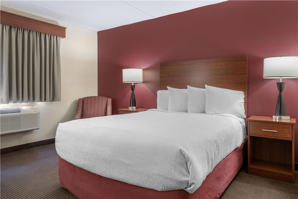 SureStay Plus Hotel by Best Western Litchfield - photo 19