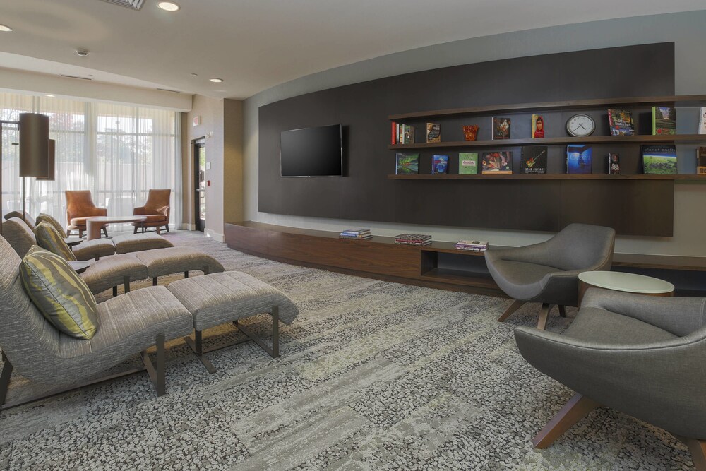 Courtyard by Marriott Potomac Mills Woodbridge - photo 24