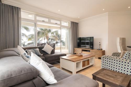 Ballito Manor Gardens 301 — 4-Star Luxury Hotel in Ballito, South Africa