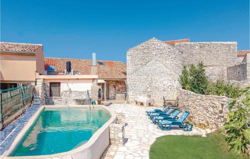 Beautiful Studio In Vodnjan With Wifi — 4-Star Luxury Hotel in Vodnjan, Croatia