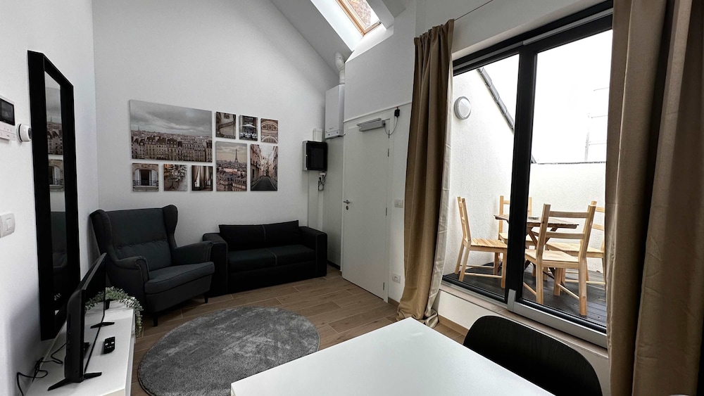 Luxury 1BR Near Fashion District by Oneluxstay — Antwerpen — photo 4