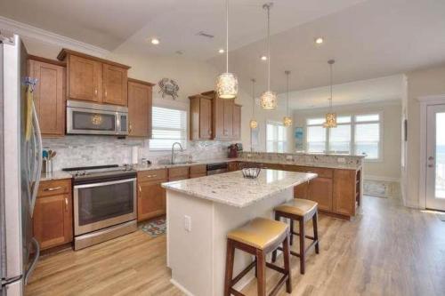 1 Coastal Escape - photo 8