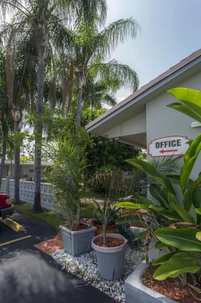 Richard's Motel Extended Stay - photo 124