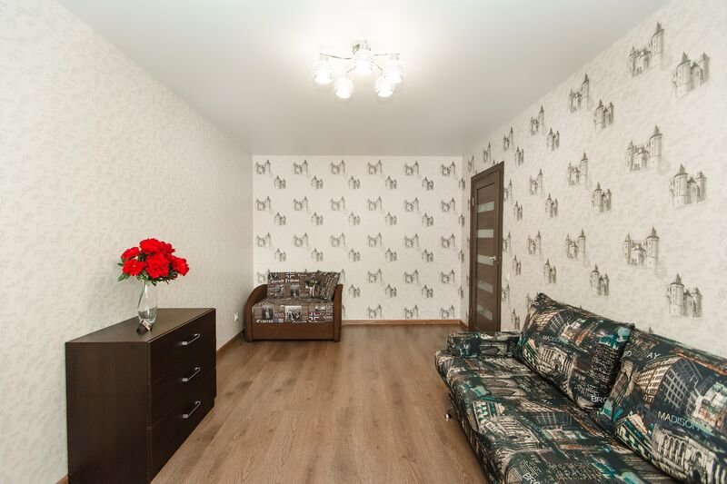 EasyRent on st. Topolinaya 54 in Tol'yatti, Russia