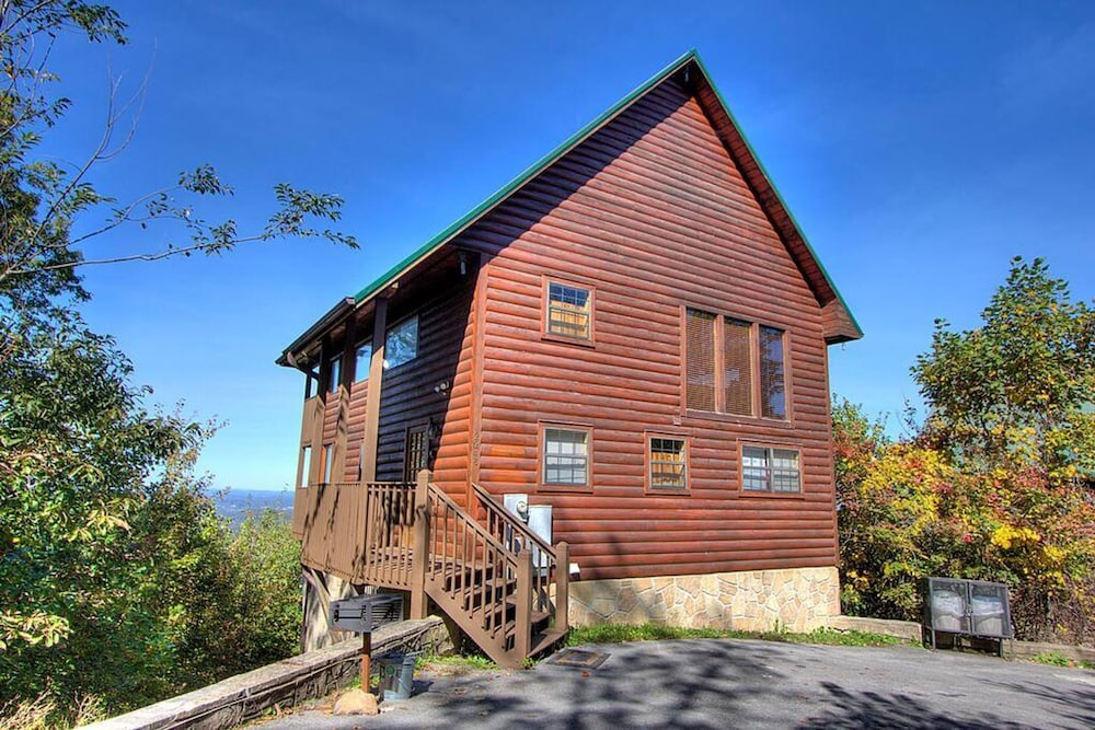 Picturesque 2 2 Close to Parkway - photo 35