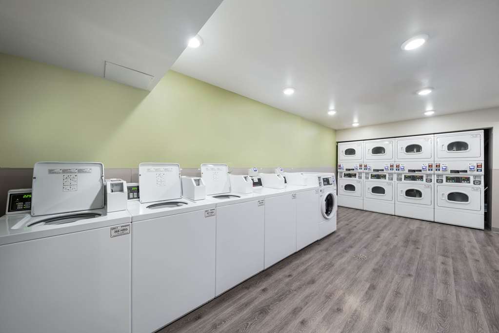 WoodSpring Suites Dallas Plano Central Legacy Drive - photo 32