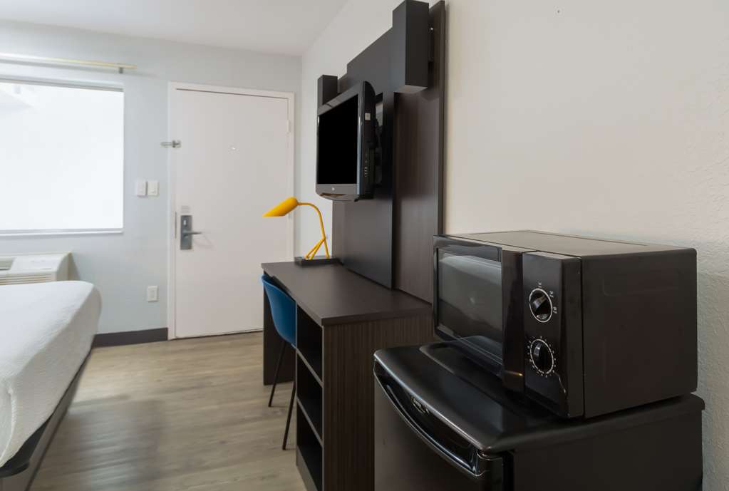 Motel 6 Del Rio Tx - photo 12
