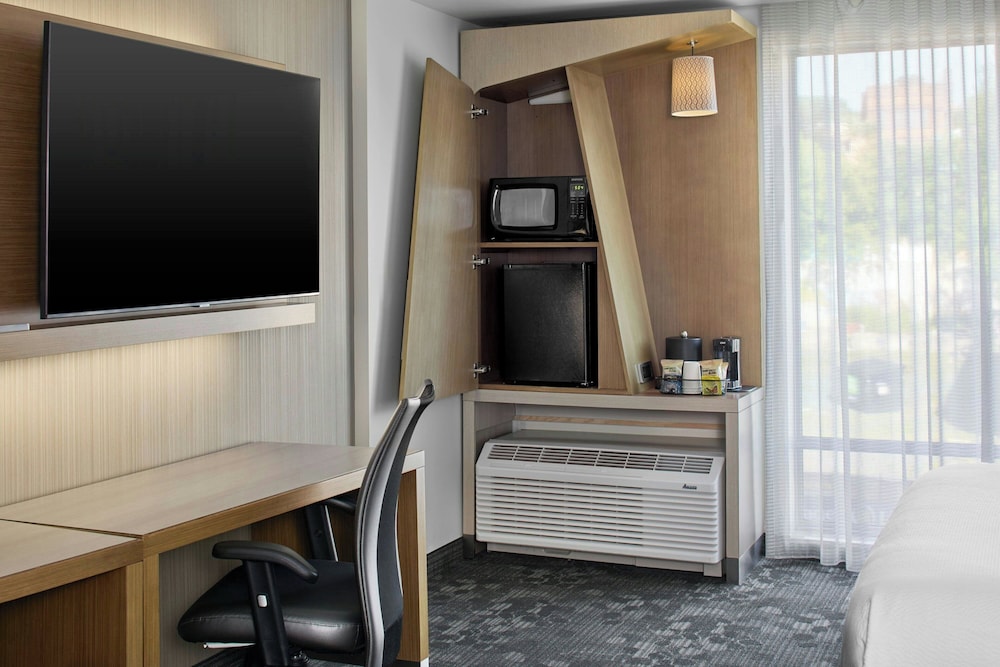 Courtyard by Marriott Albany Troy Waterfront - photo 13