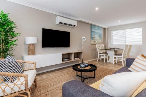 Marcoola Sands Retreat Steps from Marcoola Beach — 4-Star Luxury Hotel in Marcoola, Australia