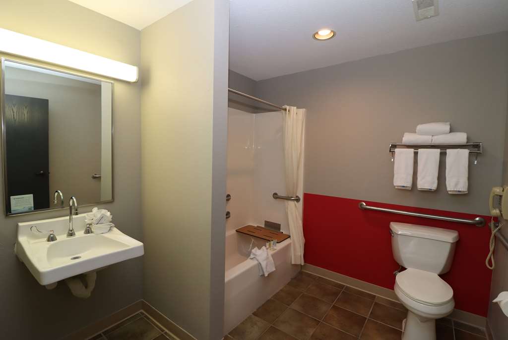 Super 8 by Wyndham Perryville - photo 30