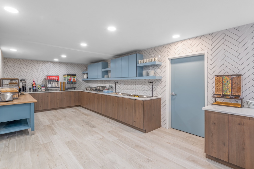 Staybridge Suites Phoenix Glendale Sports Dist by IHG - photo 55