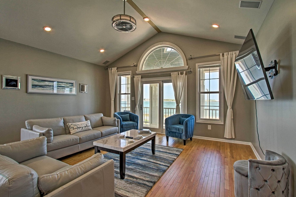 Idyllic Oceanfront Home on Atlantic City Boardwalk - photo 3