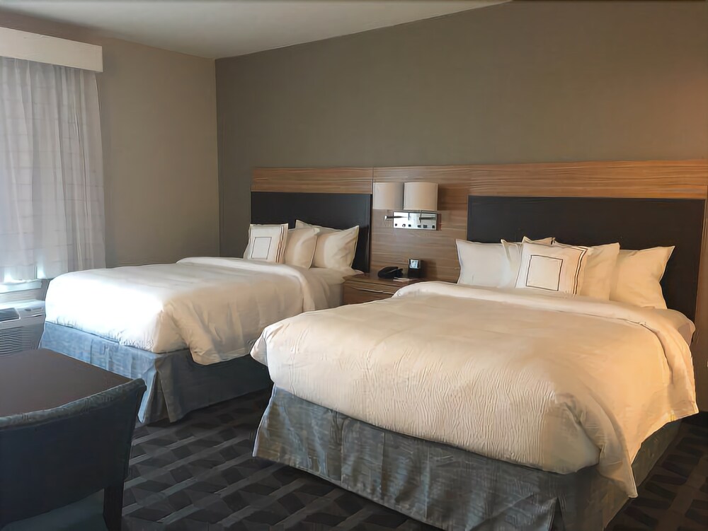 TownePlace Suites by Marriott Foley at OWA - photo 4
