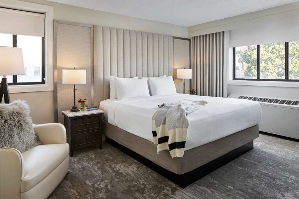 Capitol Hill Hotel - photo 8