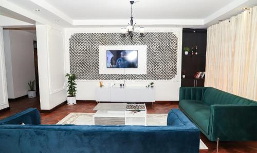 3 bedroom home by Emmaculate