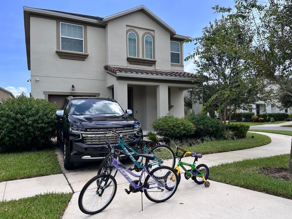 Solara Resort — 4-Star Luxury Hotel in Kissimmee, United States