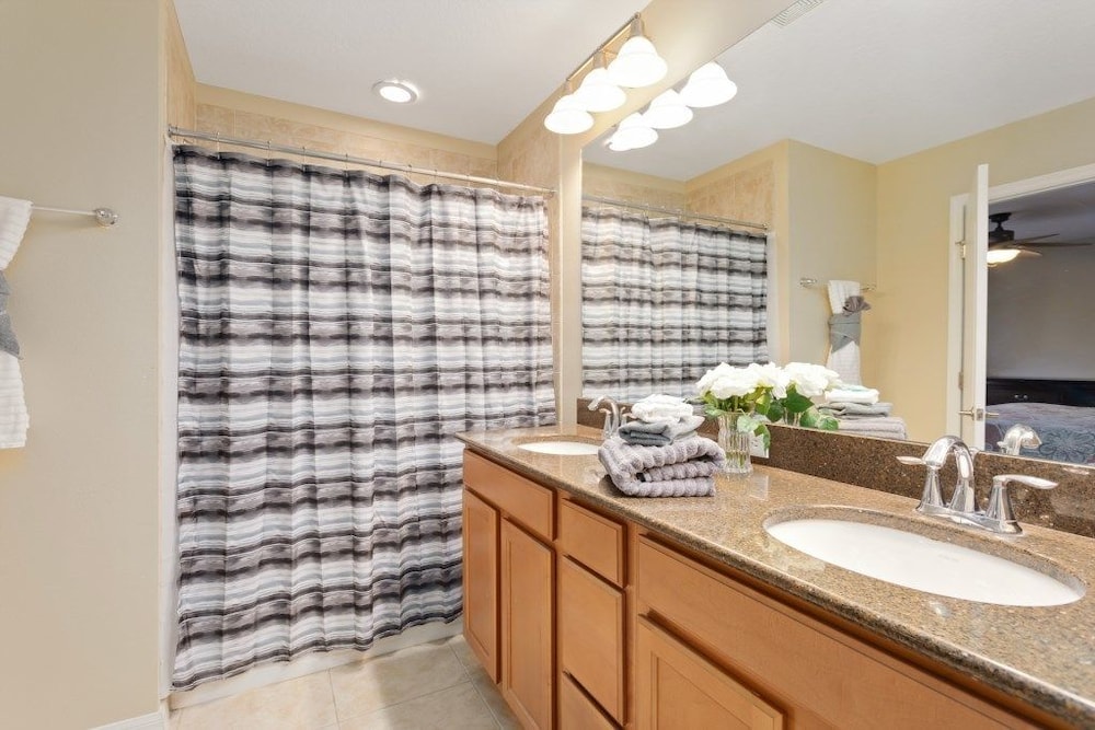 4BR Townhome Paradise Palms by SHV 8978 - photo 19