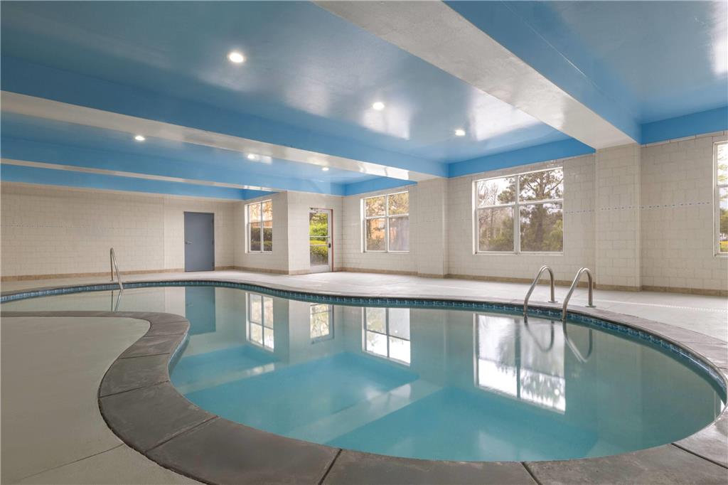 Wingate by Wyndham Savannah Gateway - photo 9