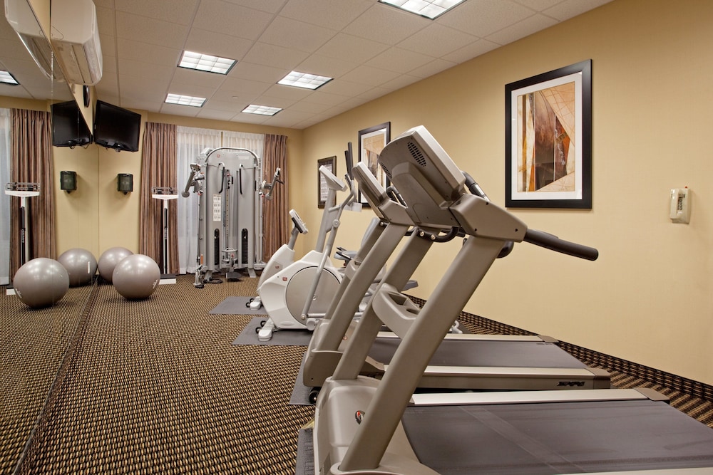 Holiday Inn Express Pembroke by IHG - photo 40