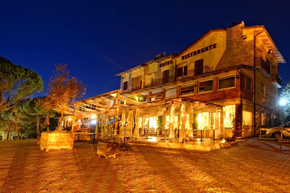 Hotel La Cima Trasimena