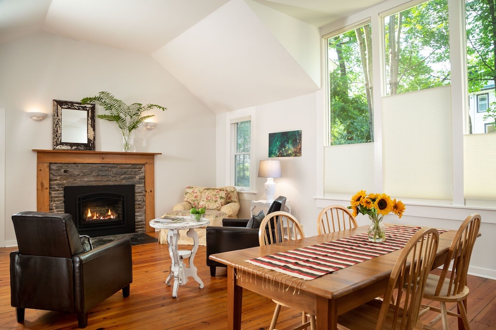 The Woodstock Inn on the Millstream - photo 41