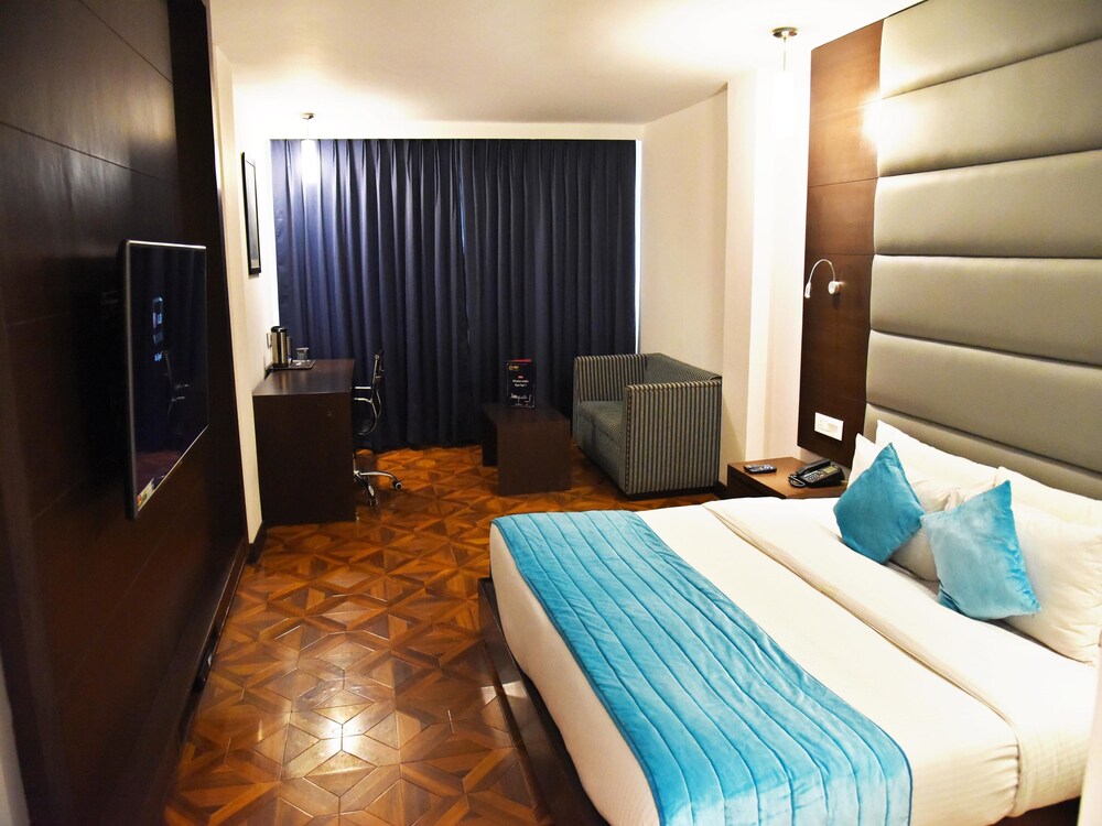 OYO 2650 Hotel Sunbeam Premium — hotel in Chandigarh