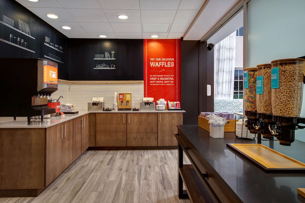 Hampton Inn & Suites Yonkers - photo 21
