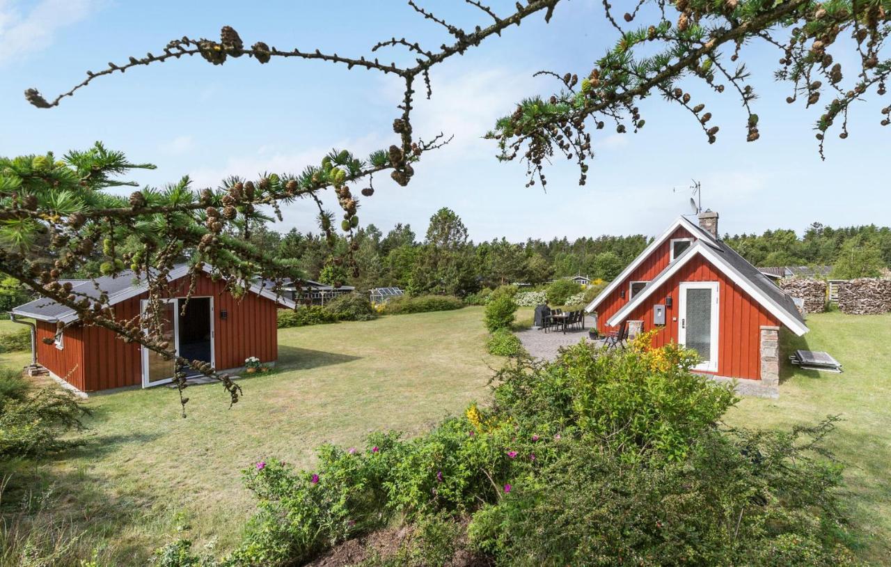 4 Bedroom Amazing Home In Glesborg — 4-Star Luxury Hotel in None, Denmark