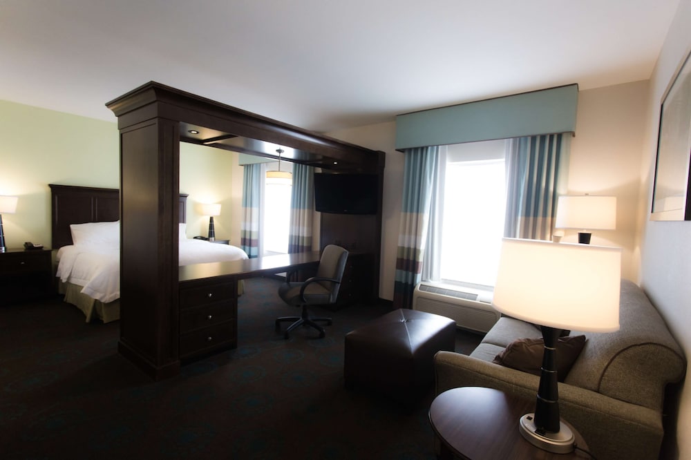 Hampton Inn & Suites Middlebury - photo 22