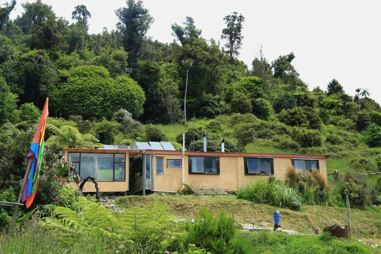 Earthbridge - carbon neutral hotel in Unknown City