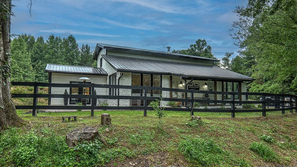 Boardtown Farms in Ellijay, United States