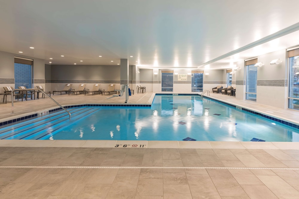 Hampton Inn & Suites Indianapolis Keystone - photo 30
