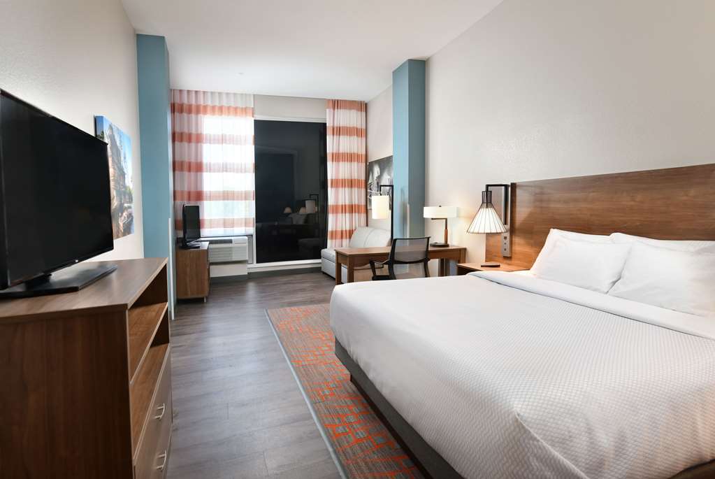 La Quinta Inn & Ste by Wyndham Wisconsin Dells Lake Delton - photo 18