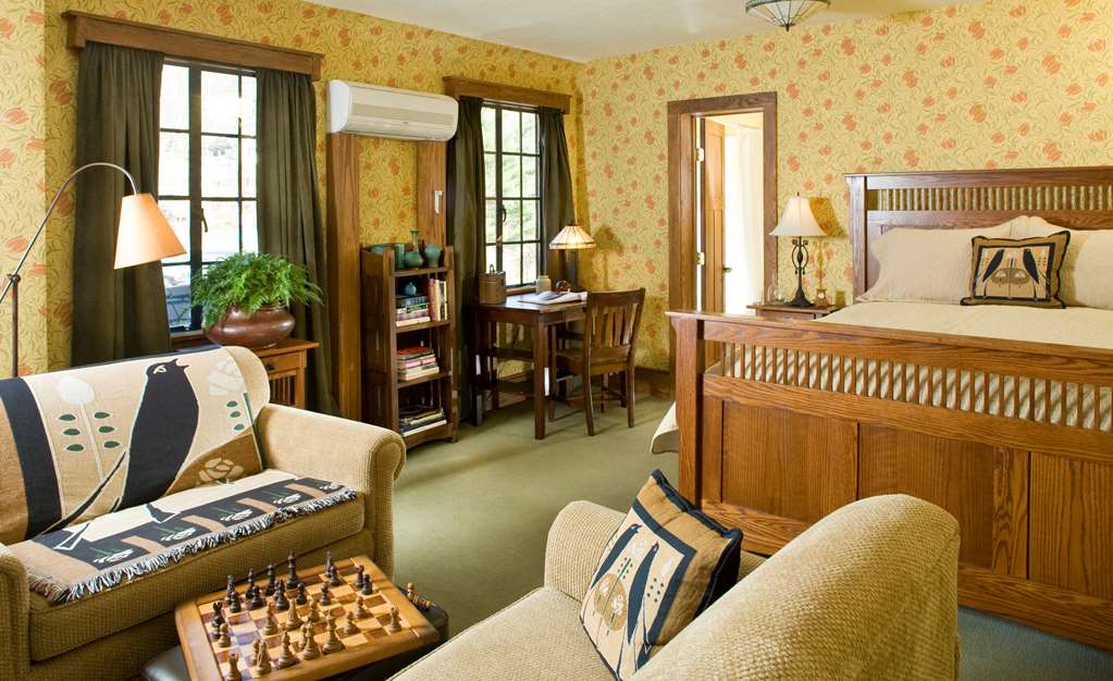 The Settlers Inn - photo 4