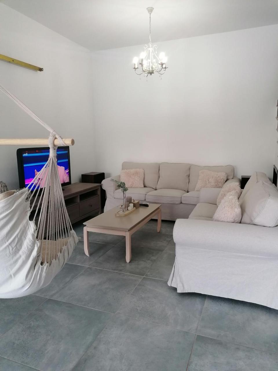 The Host Women and couples only - last minute hotel in Paphos