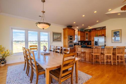 Coastal Living by Oak Island Accommodations - photo 25