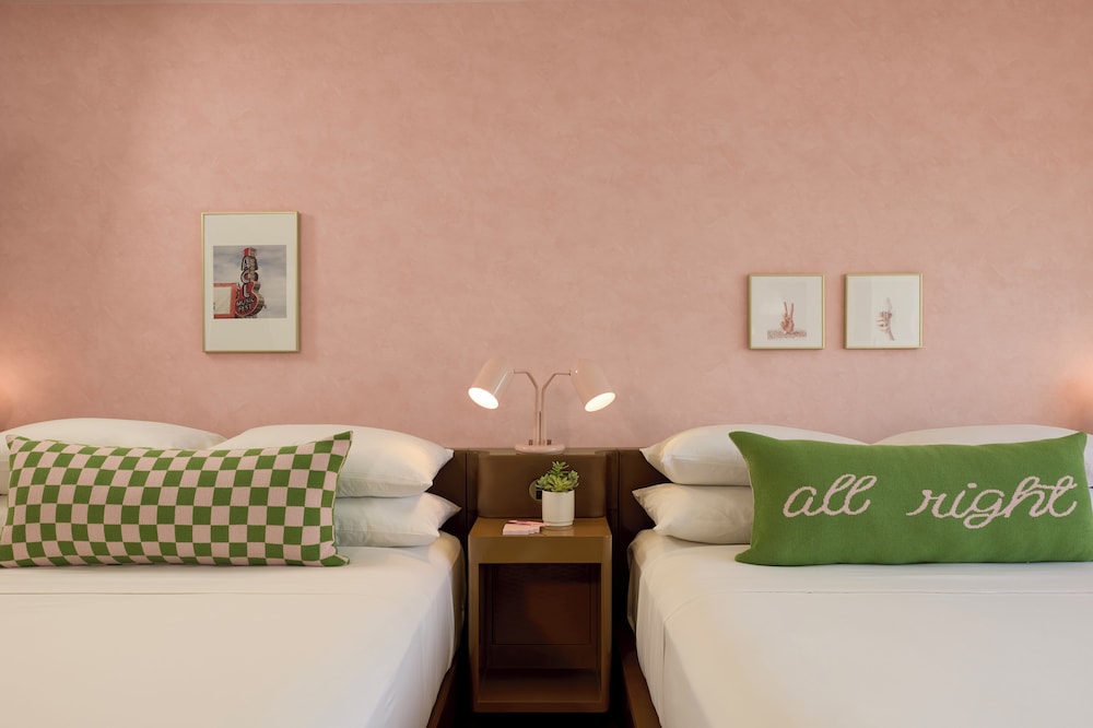 Downright Austin a Renaissance Hotel - photo 12