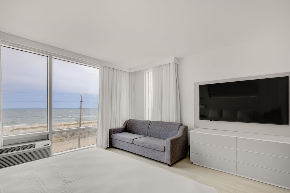 Beachwalk - photo 8