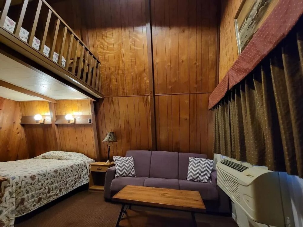 The Ranch Motel - photo 20