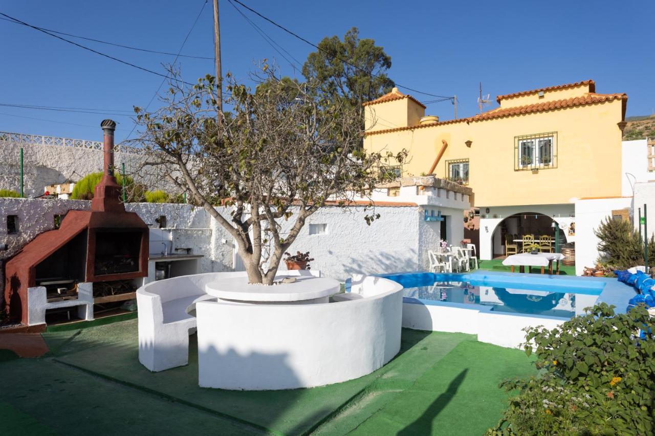 Mountain Seaviews And Pool Relax by Sunkeyrents — hotel in Fasnia