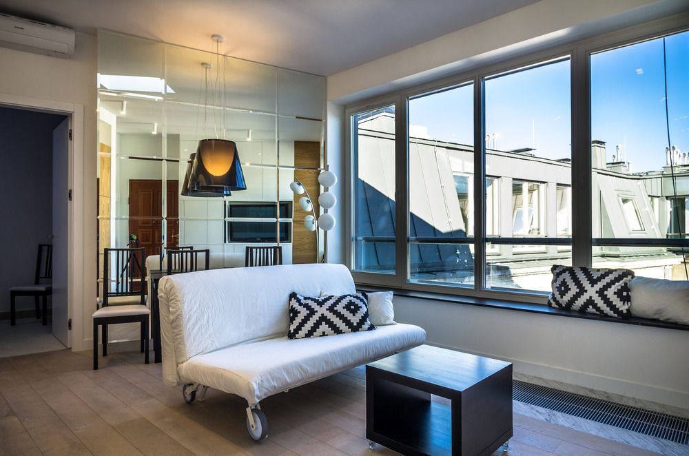Okolnik Apartment — 4-Star Luxury Hotel in Warsaw, Poland