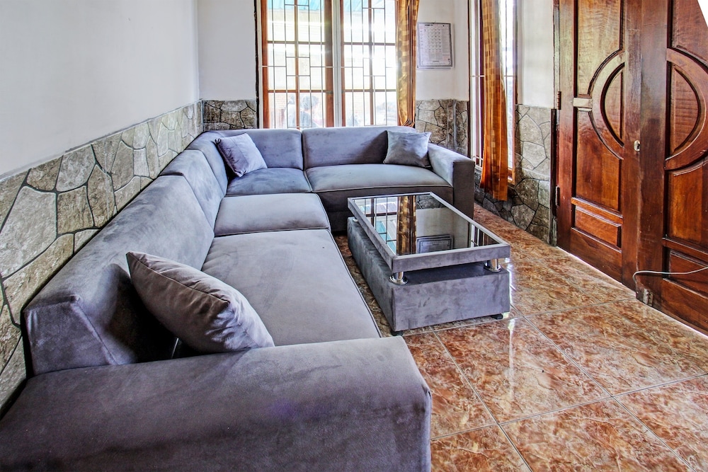 Hotel O Archi Homestay in Tanjung, Indonesia